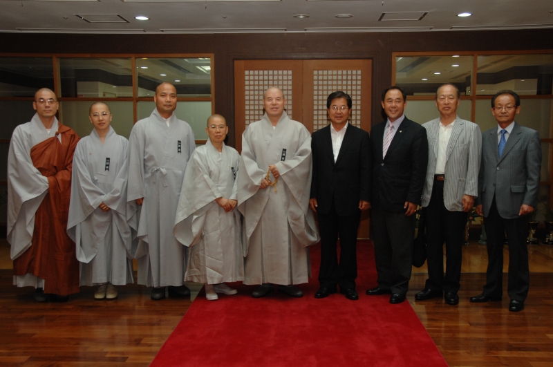 2010.07.14_이천시장 예방 (23)